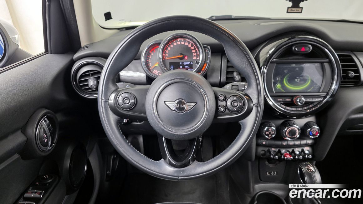 Mini Cooper 2018