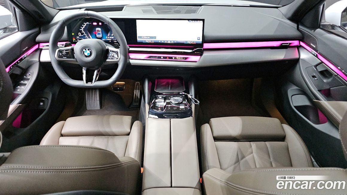 BMW 5-Series 2025