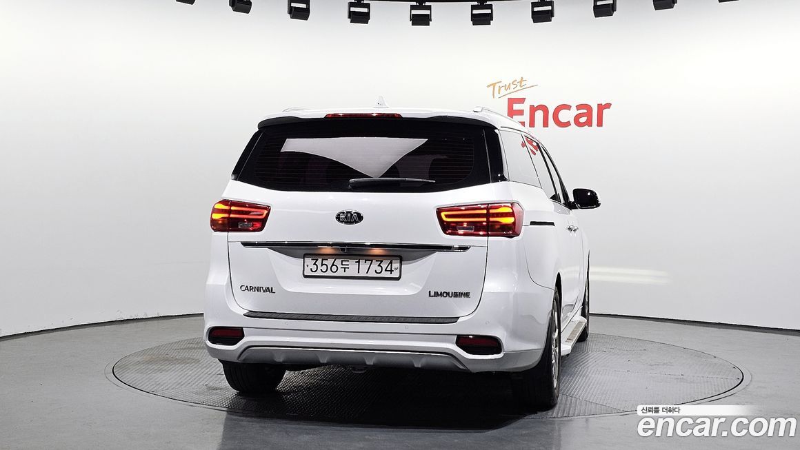 Kia Canival 2019