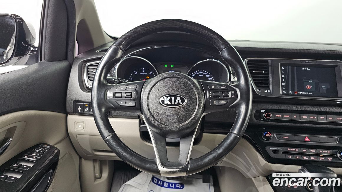 Kia Canival 2019