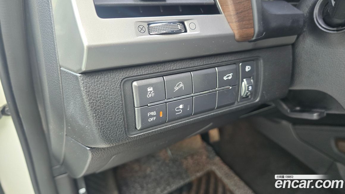 KG_Mobility_Ssangyong Rexton 2018