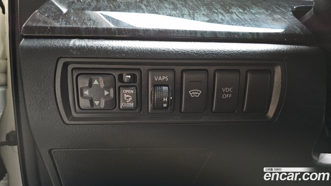 Renault-KoreaSamsung SM7 2010