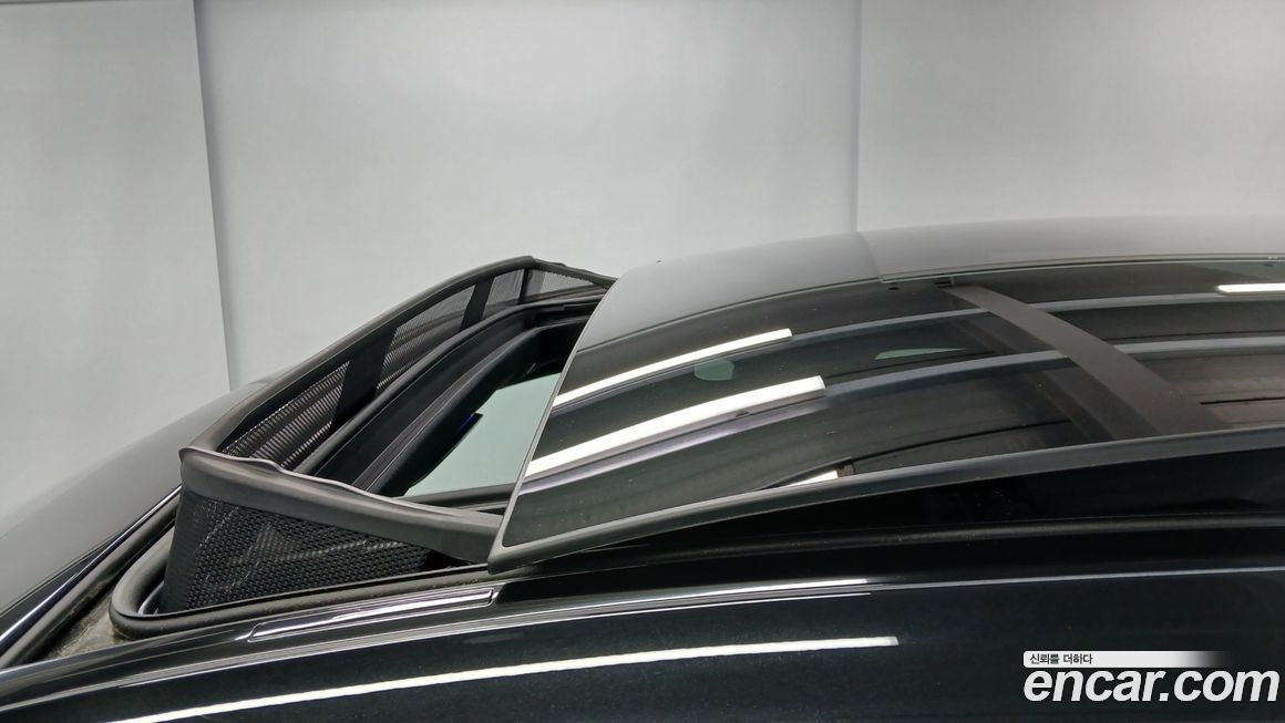 Mercedes-Benz S-Class 2025