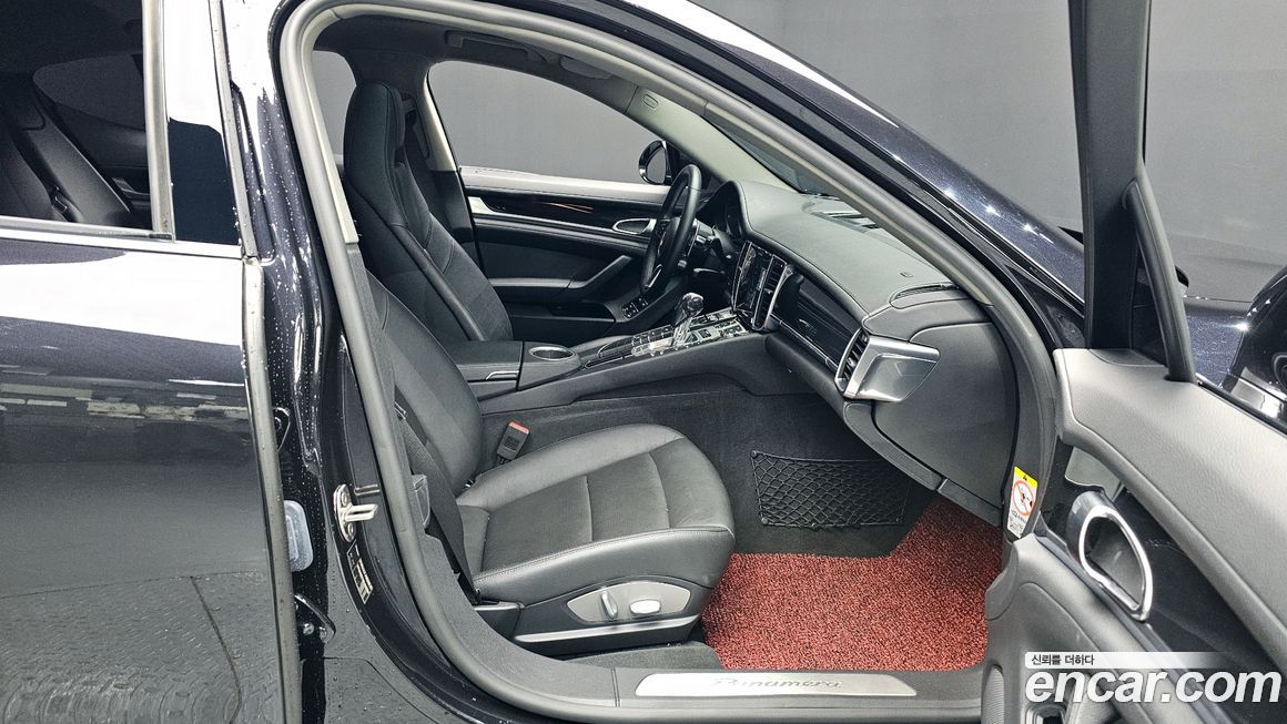 Porsche Panamera 2011