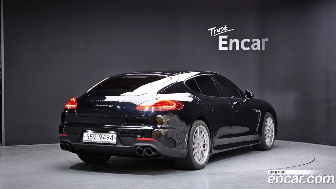 Porsche Panamera 2011