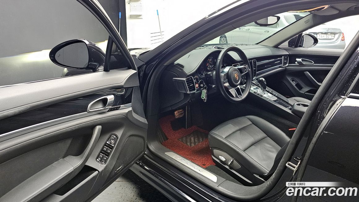 Porsche Panamera 2011