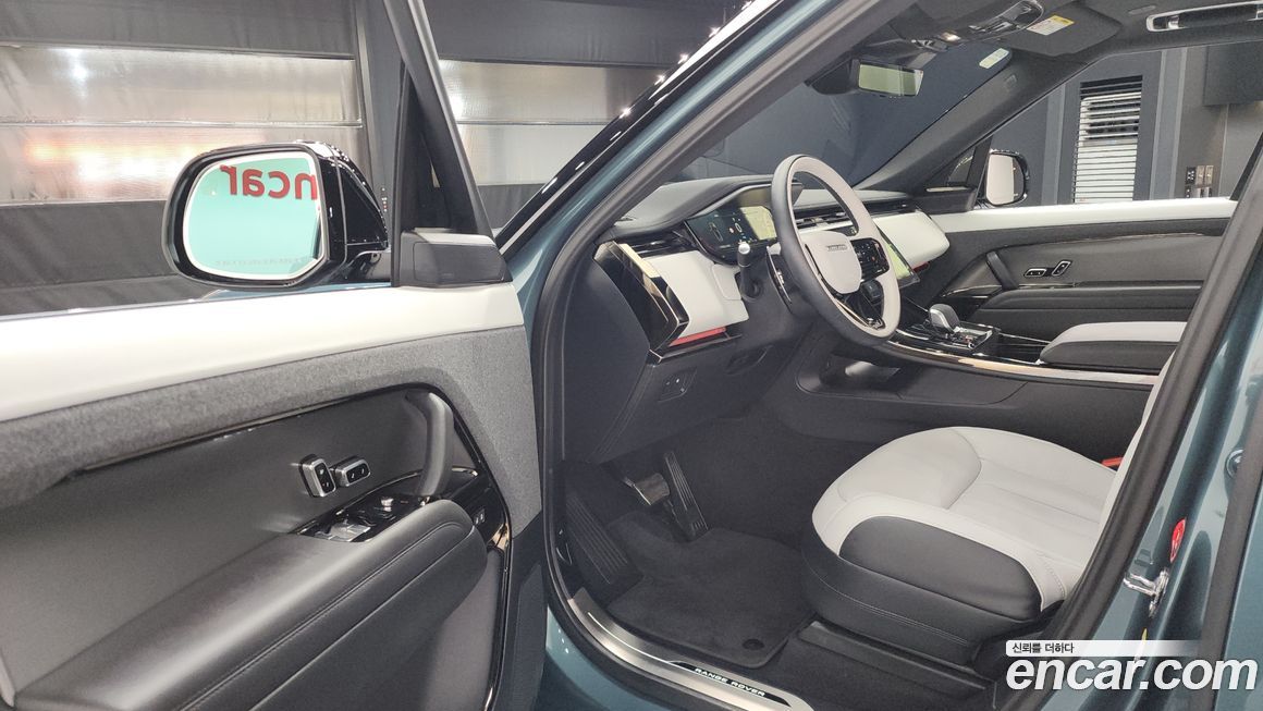 Land Rover Range Rover Sport 2025