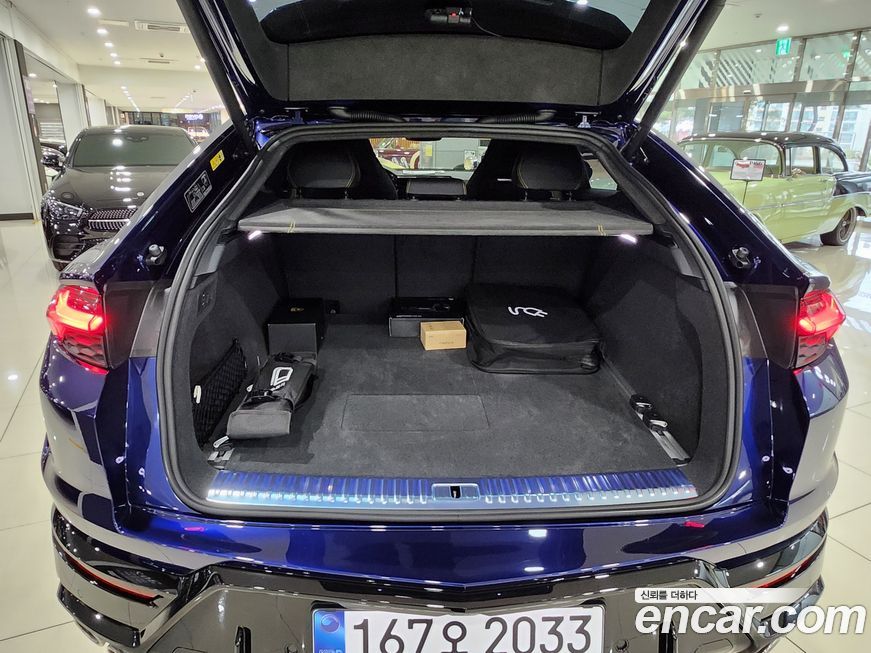 Lamborghini Urus 2025