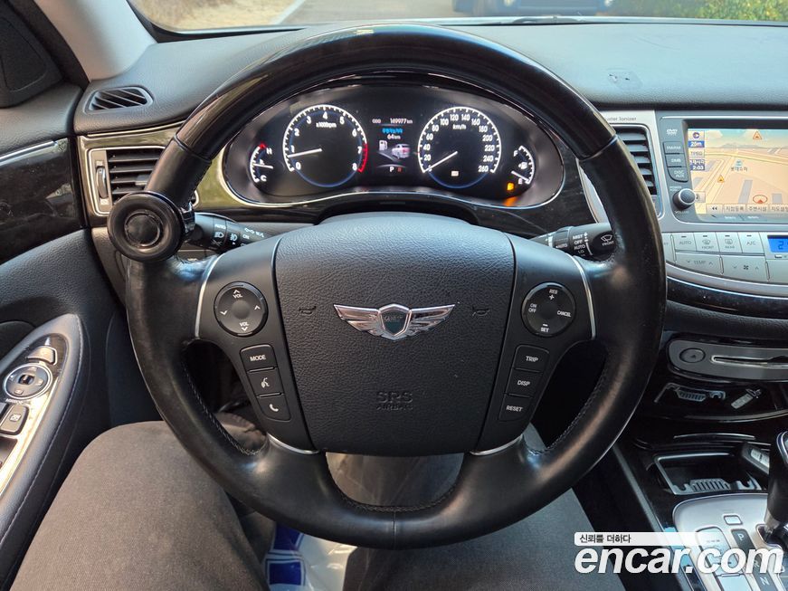 Hyundai Genesis 2012