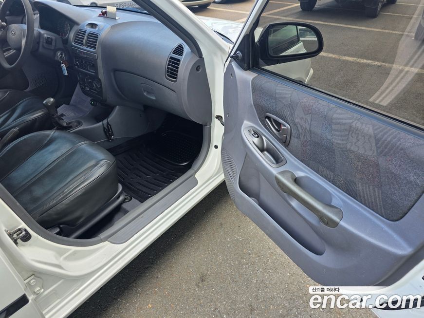 Hyundai Verna 2001