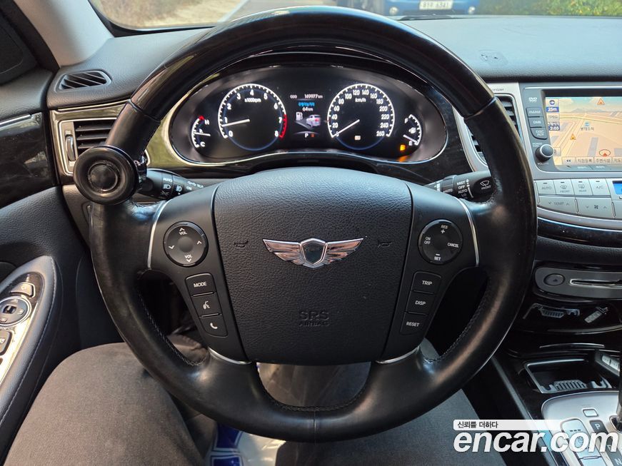 Hyundai Genesis 2012