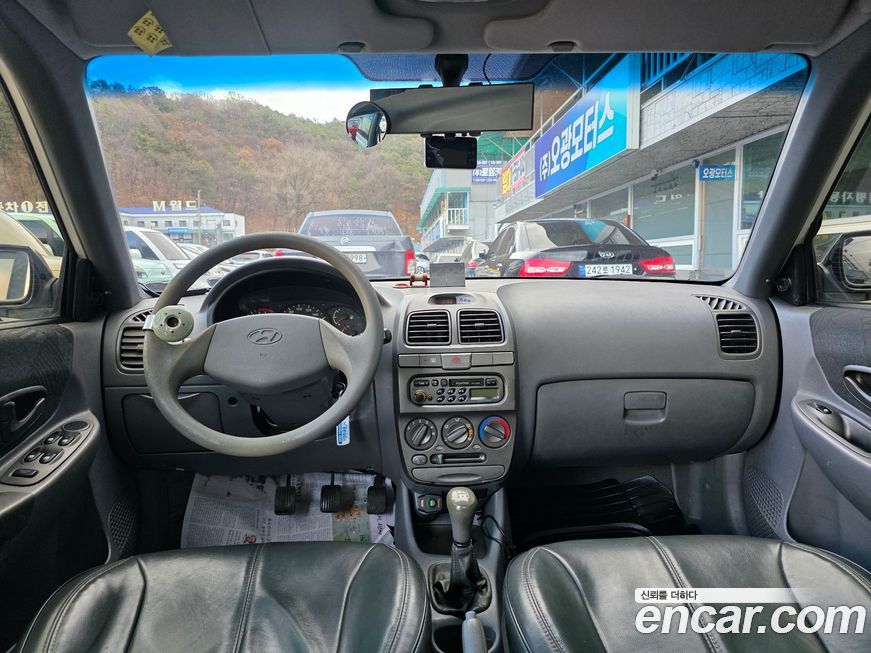 Hyundai Verna 2001