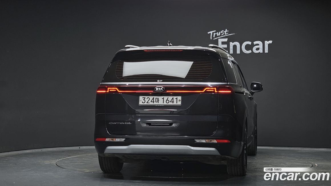 Kia Canival 2021
