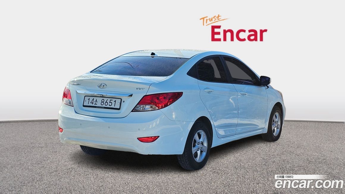 Hyundai Accent 2012