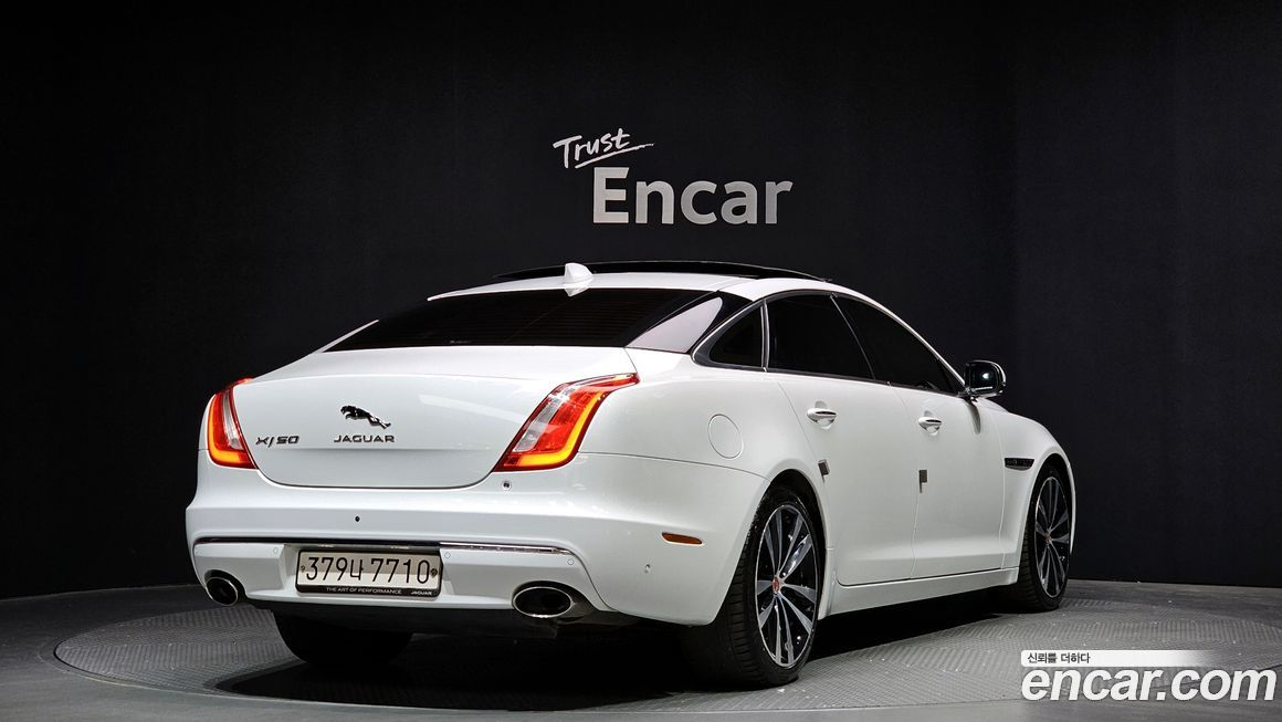 Jaguar XJ 2019