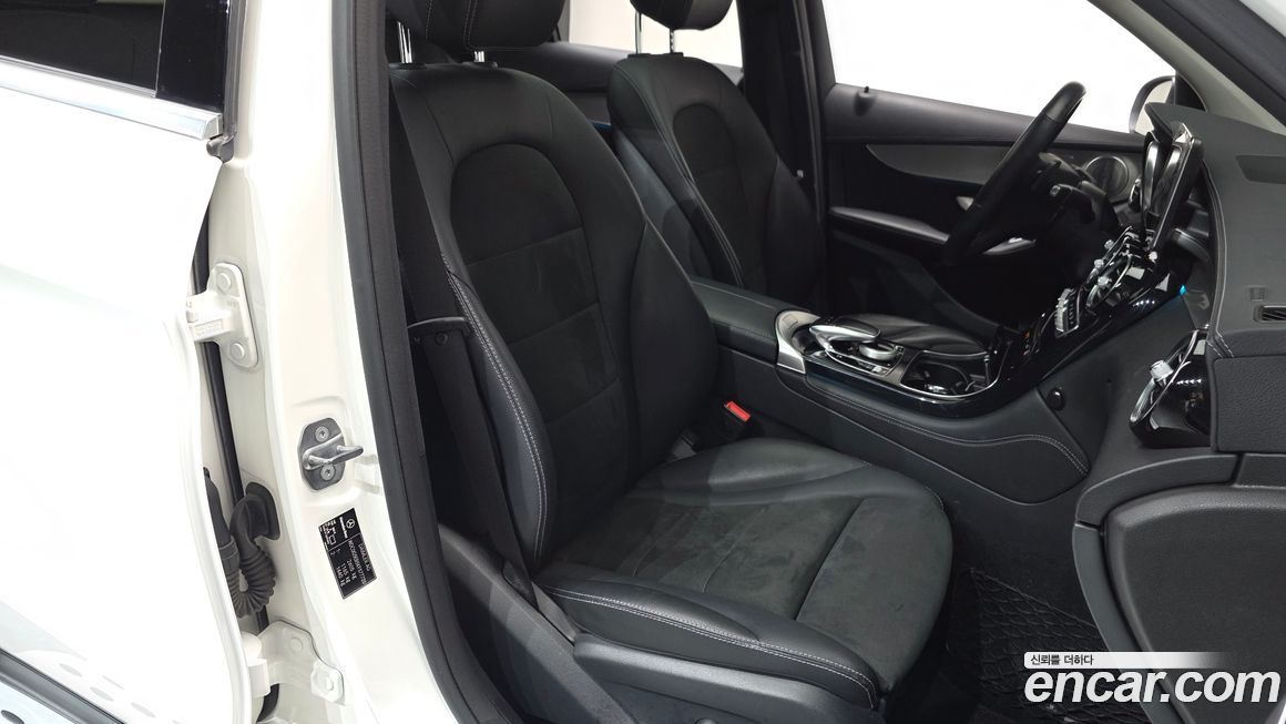 Mercedes-Benz GLC-Class 2019