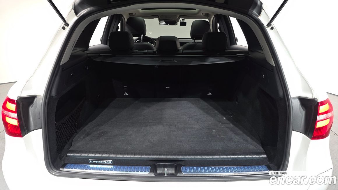 Mercedes-Benz GLC-Class 2019