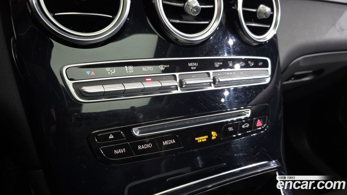 Mercedes-Benz GLC-Class 2019