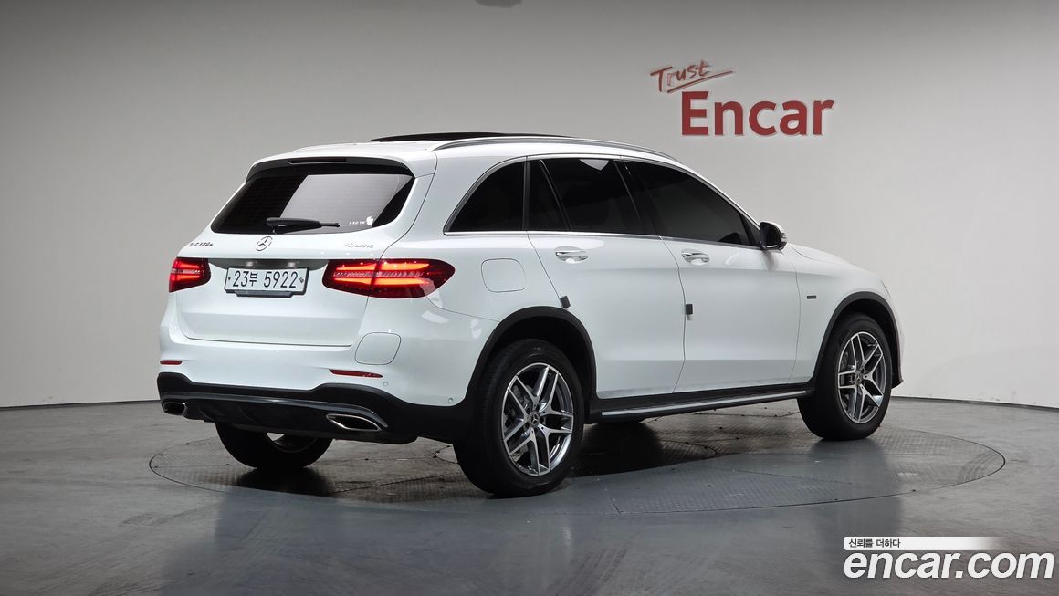 Mercedes-Benz GLC-Class 2019
