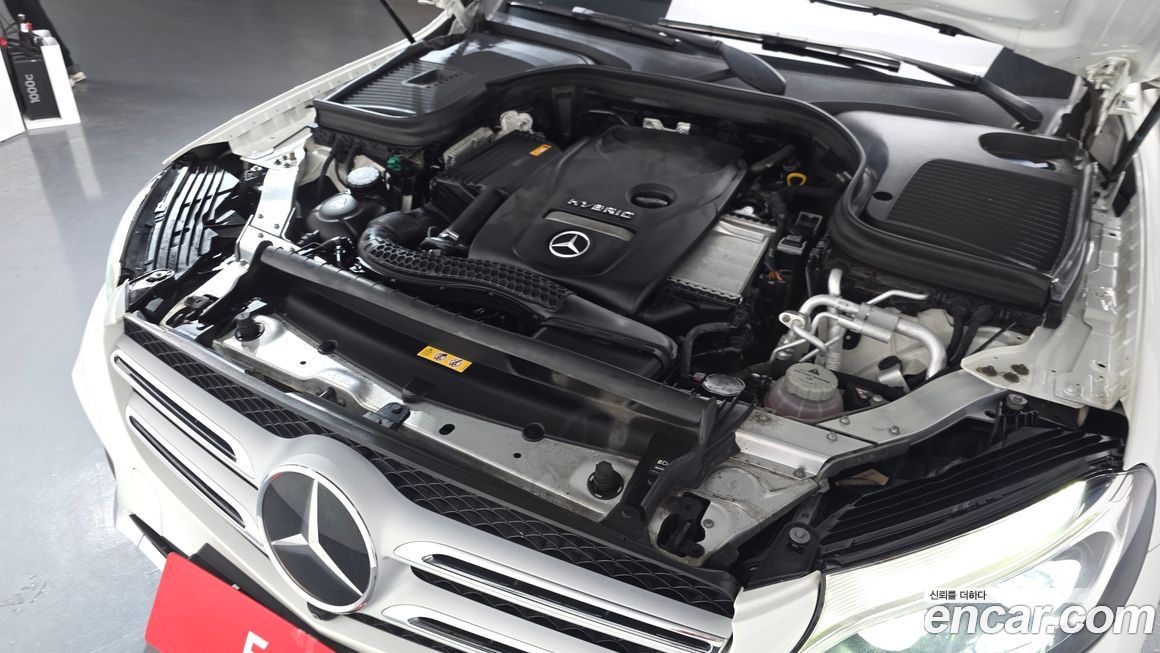 Mercedes-Benz GLC-Class 2019