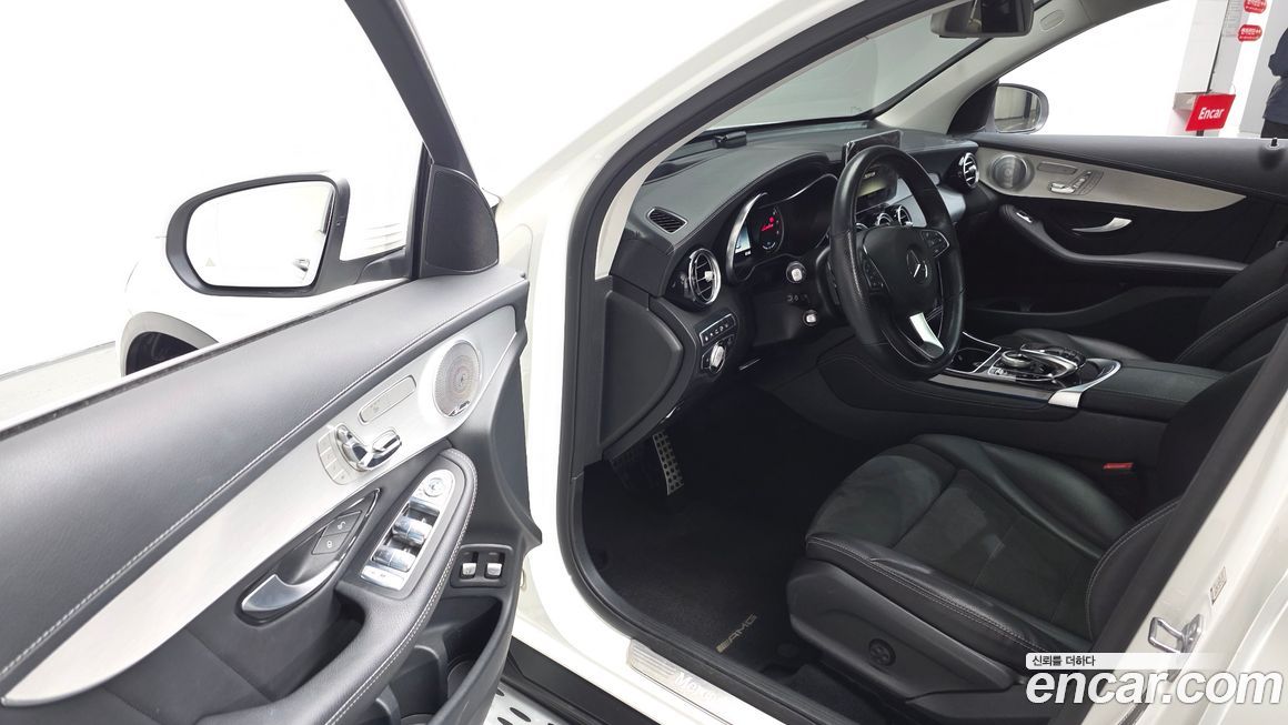 Mercedes-Benz GLC-Class 2019