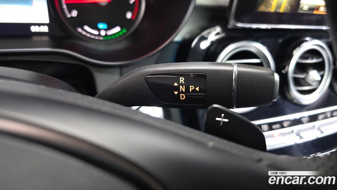 Mercedes-Benz GLC-Class 2019