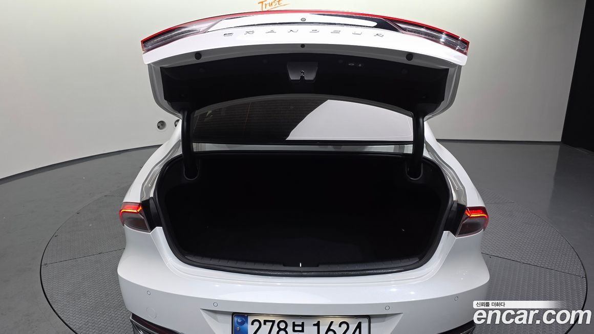 Hyundai Grandeur 2021