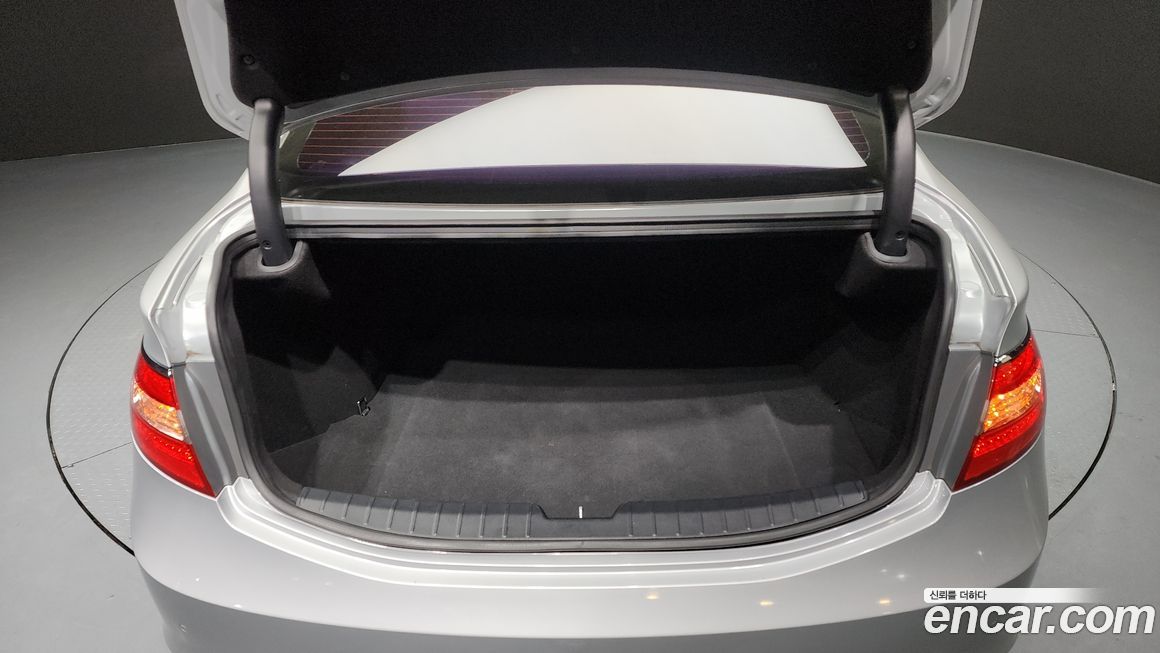 Hyundai Grandeur 2016