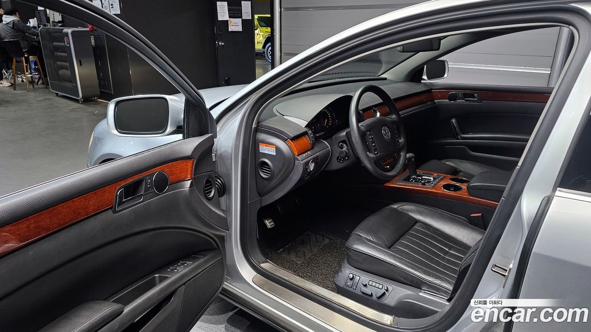 Volkswagen Phaeton 2009