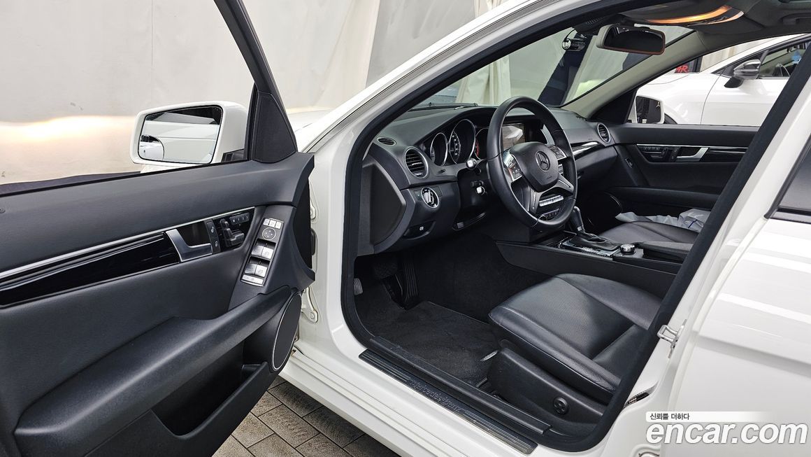Mercedes-Benz C-Class 2013