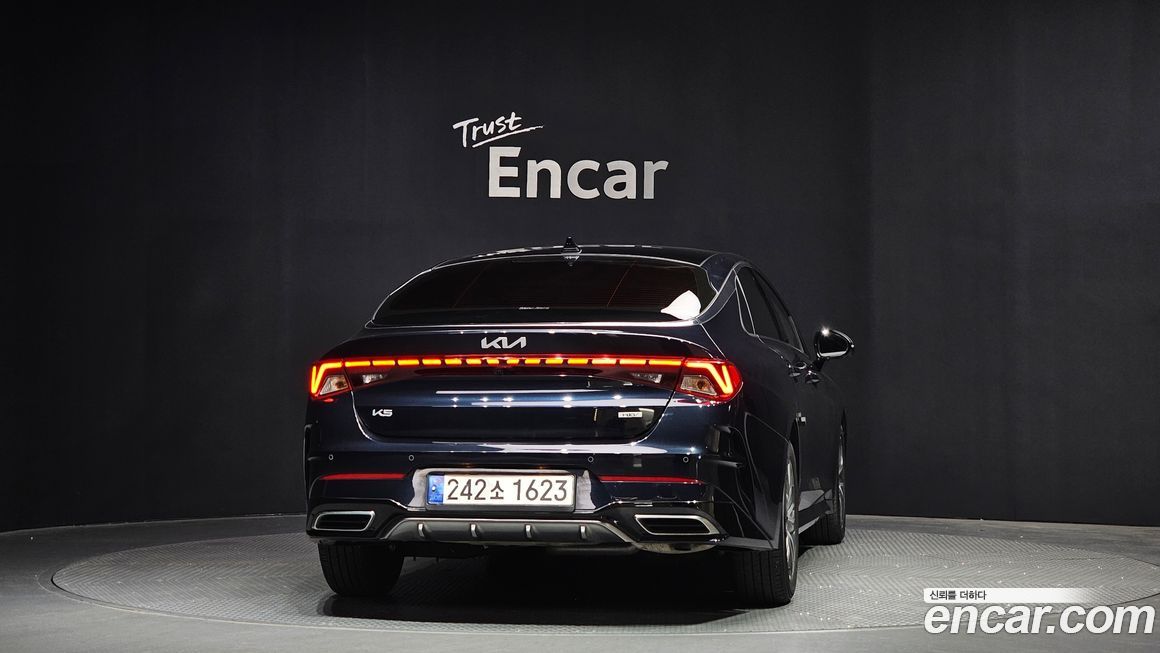 Kia K5 2023
