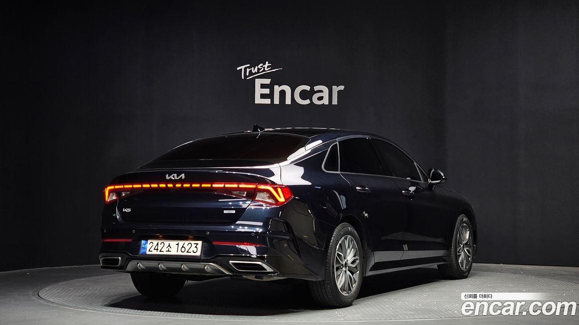 Kia K5 2023