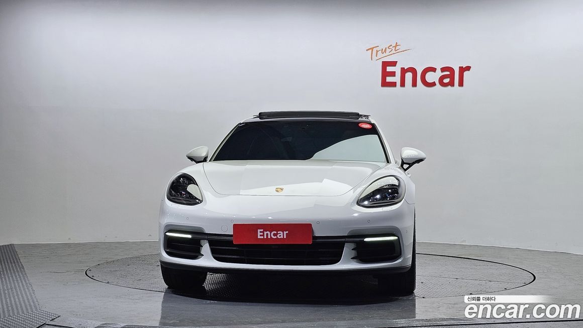 Porsche Panamera 2020