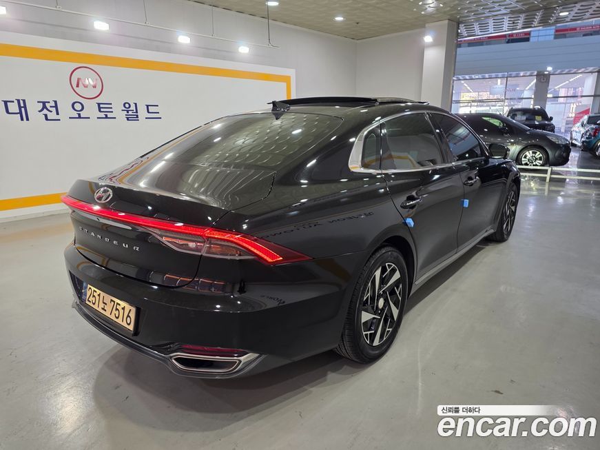 Hyundai Grandeur 2022