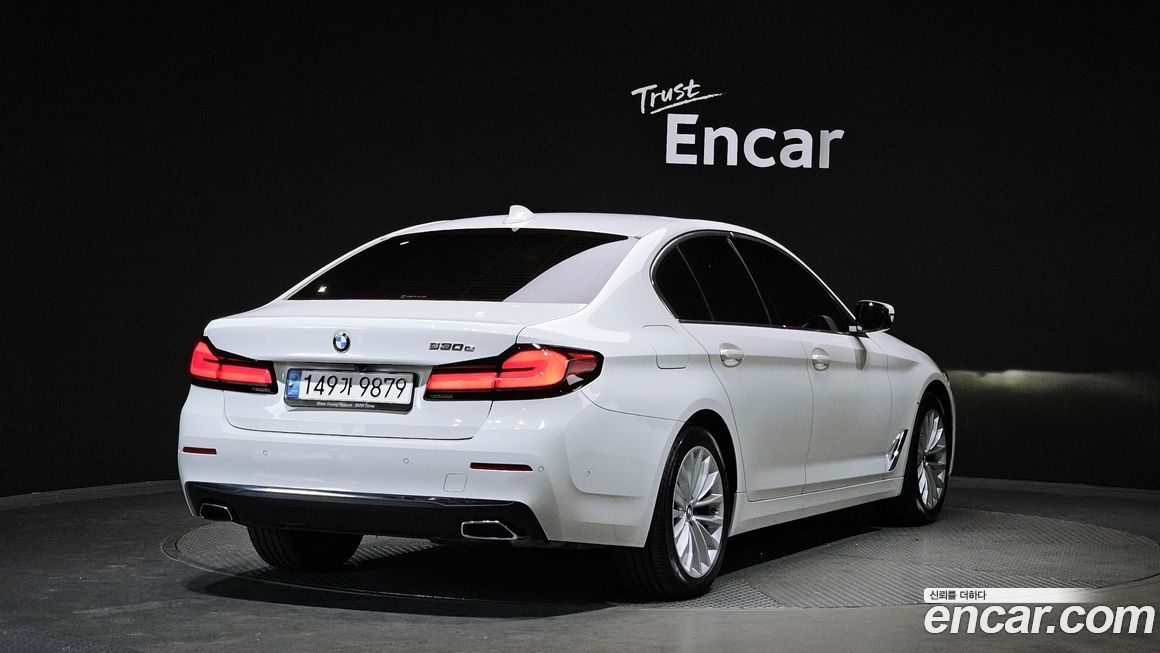 BMW 5-Series 2021