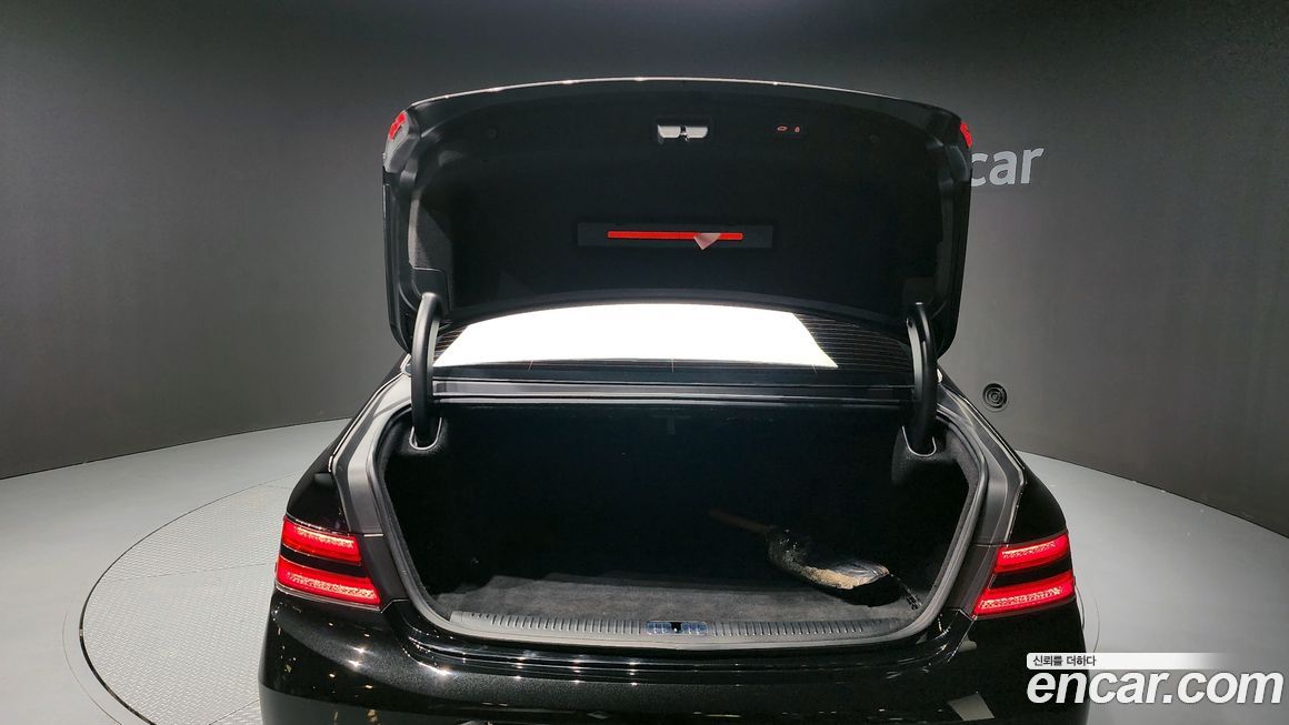 Genesis G90 2021