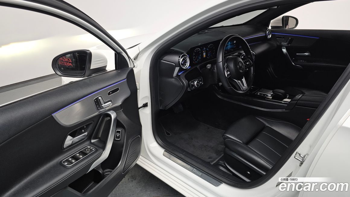 Mercedes-Benz A-Class 2022