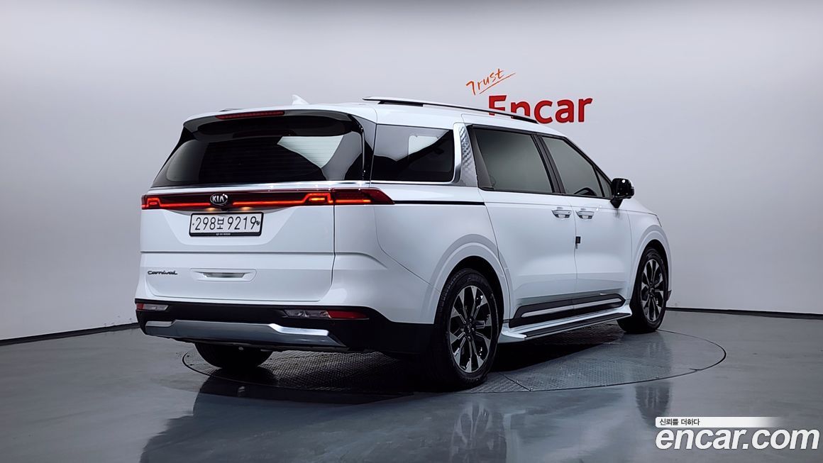 Kia Canival 2021