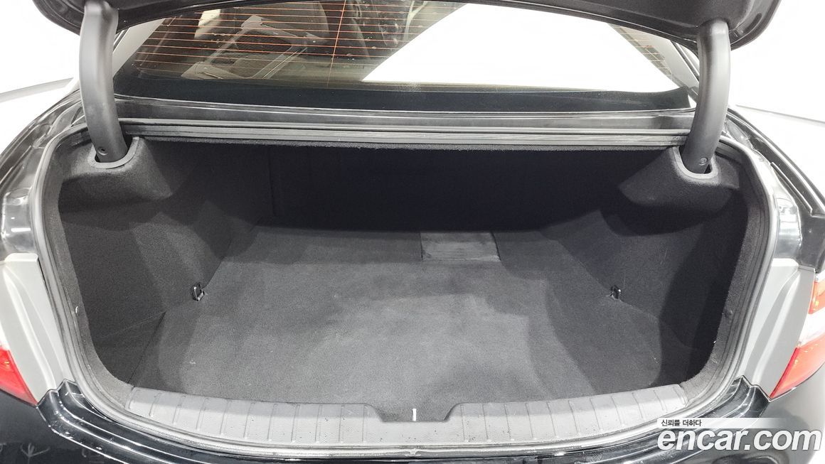 Hyundai Grandeur 2012