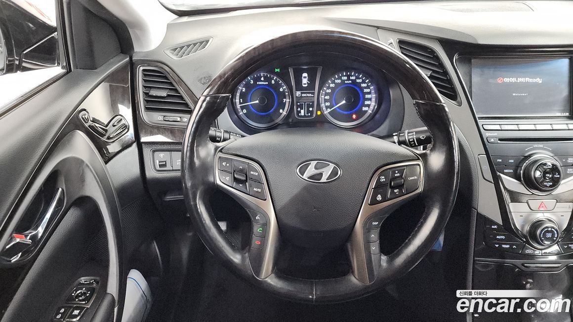 Hyundai Grandeur 2012