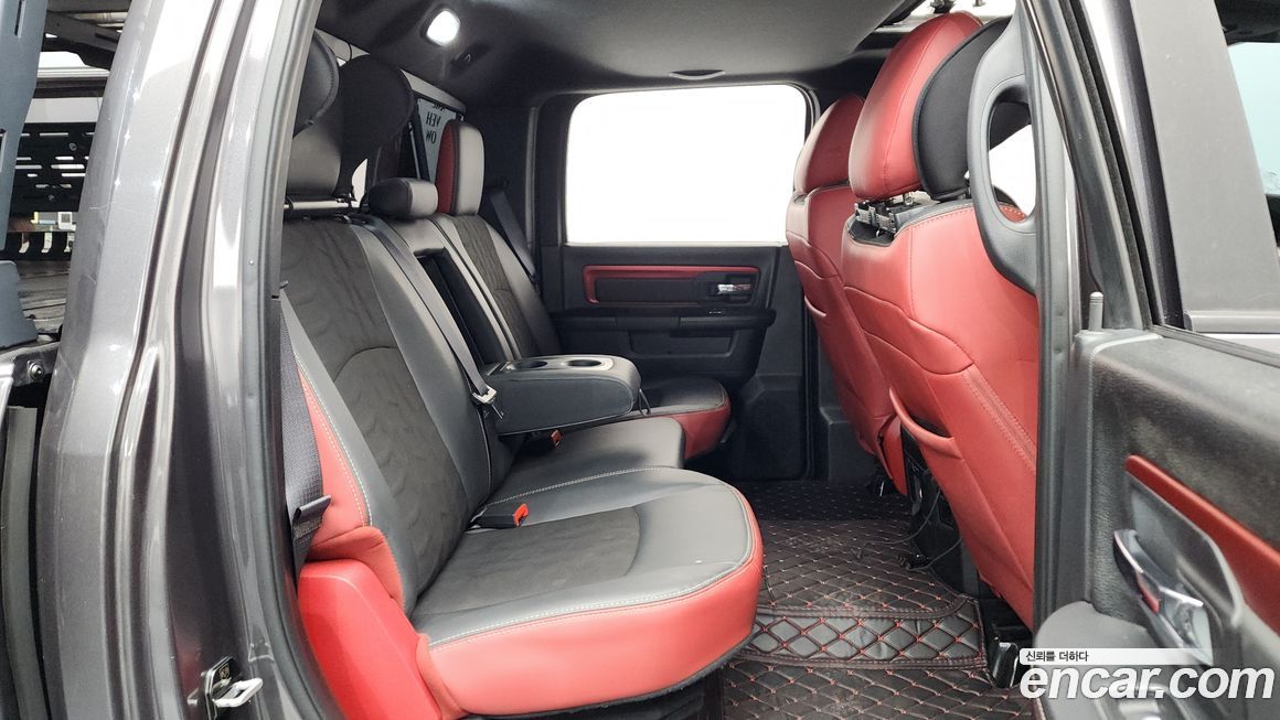 Dodge Ram Pick Up 2015