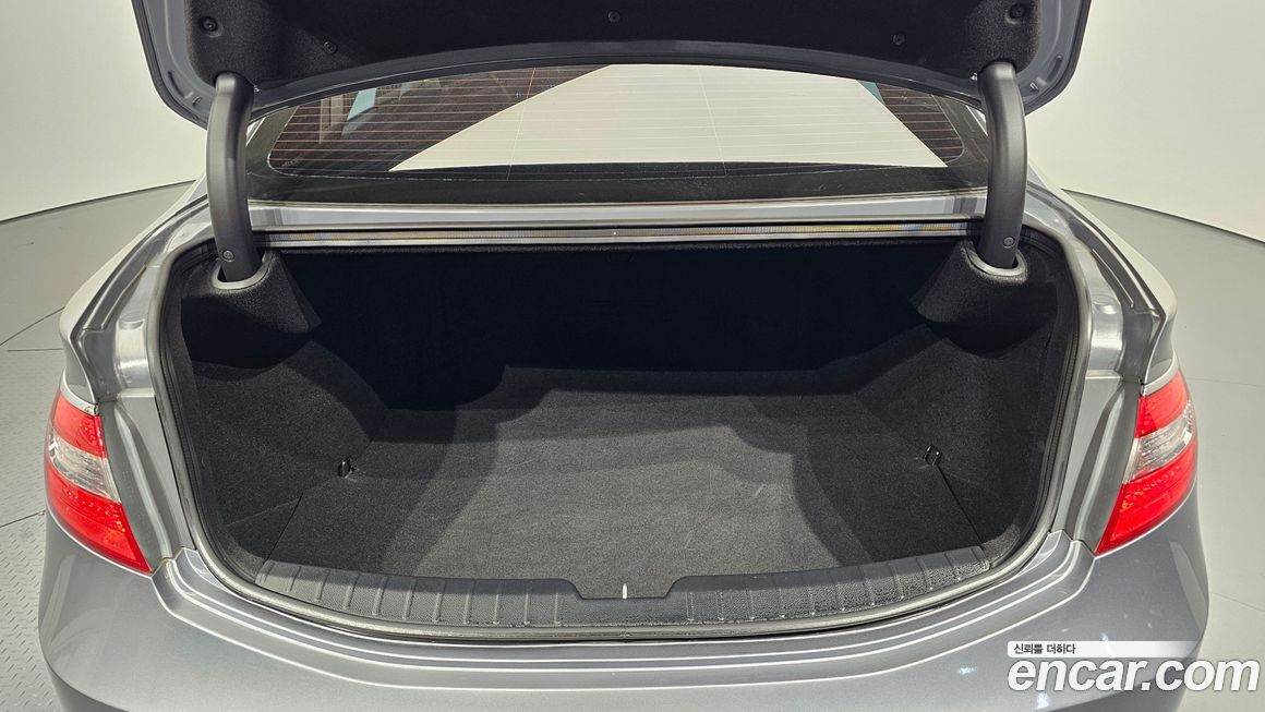 Hyundai Grandeur 2016