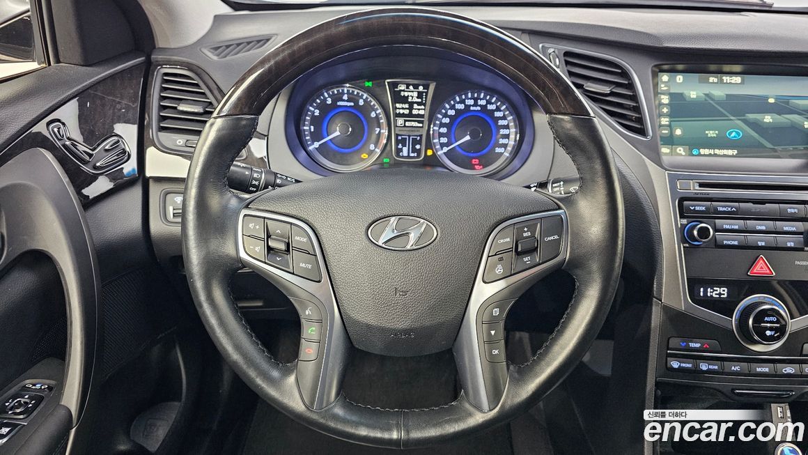 Hyundai Grandeur 2016