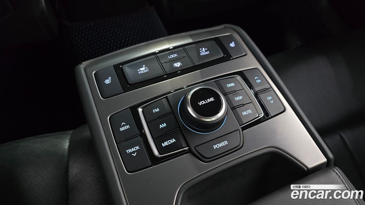 Hyundai Genesis 2016