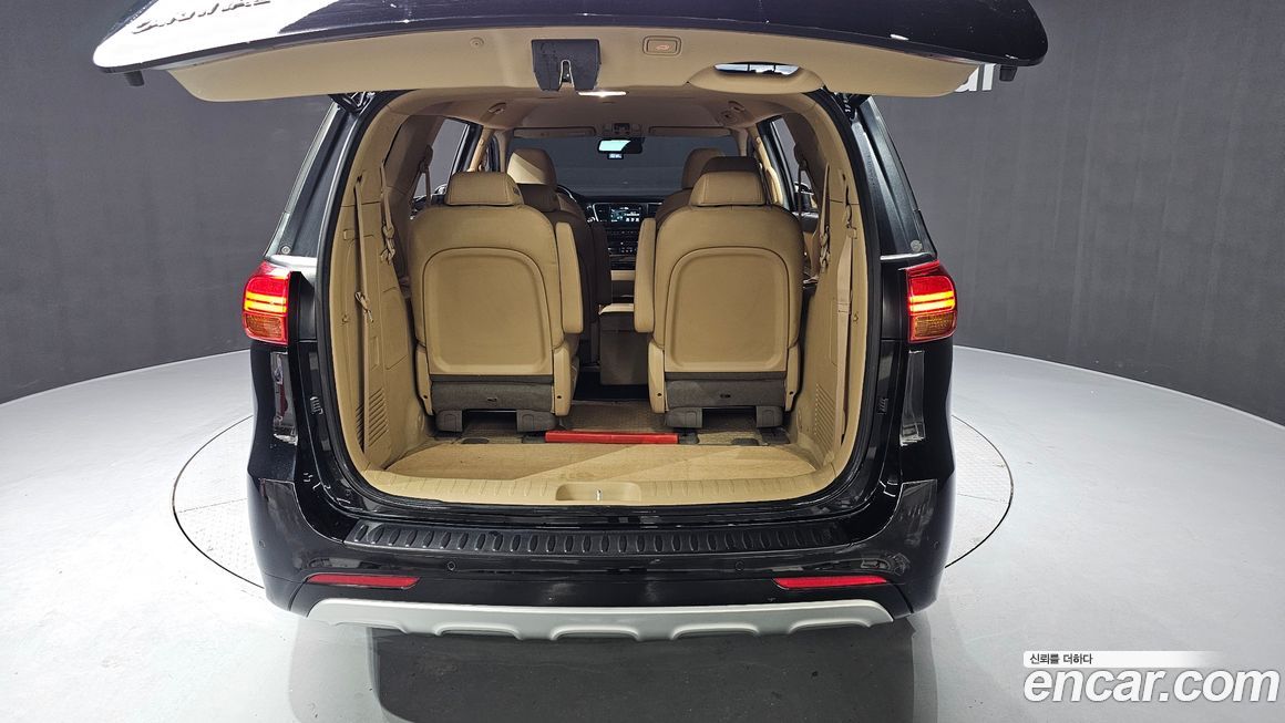 Kia Canival 2018