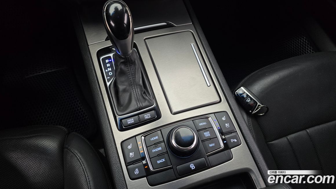 Hyundai Genesis 2016