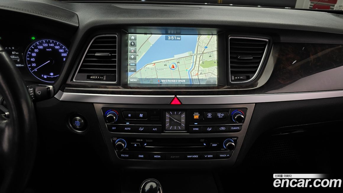 Hyundai Genesis 2016