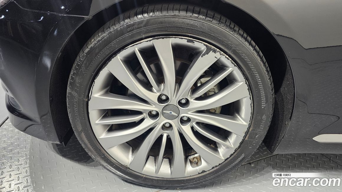 Hyundai Genesis 2016