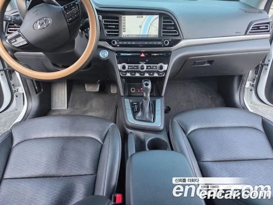 Hyundai AVANTE 2019