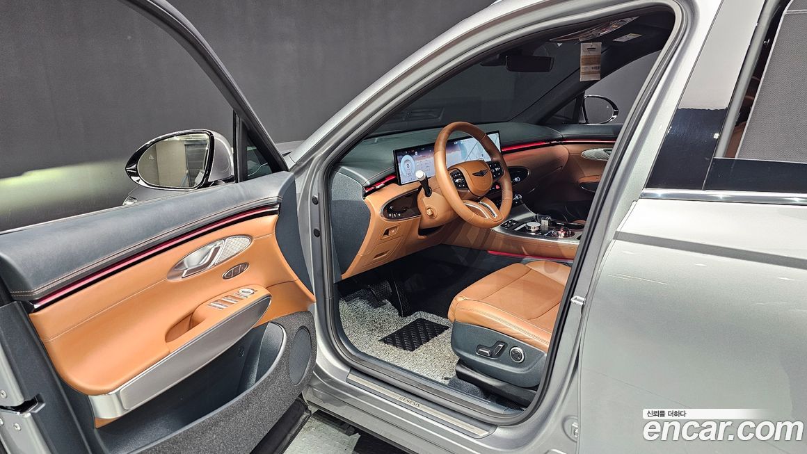 Genesis GV70 2025
